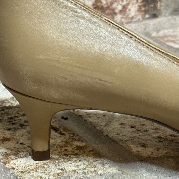 Sam Edelman Dori Nappa Leather Pointed Toe Kitten Heel Pumps in Soft Beige - Picture 8 of 12